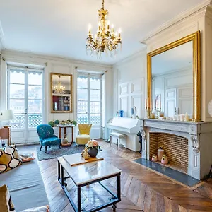Haussmannien D'artiste, Exception, Quai De Saone Balcon+parking Apartment